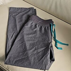 FIGS Livingston Scrub Pants. Yoga Waistband, 2Pockets, Classic Straight Leg Fit